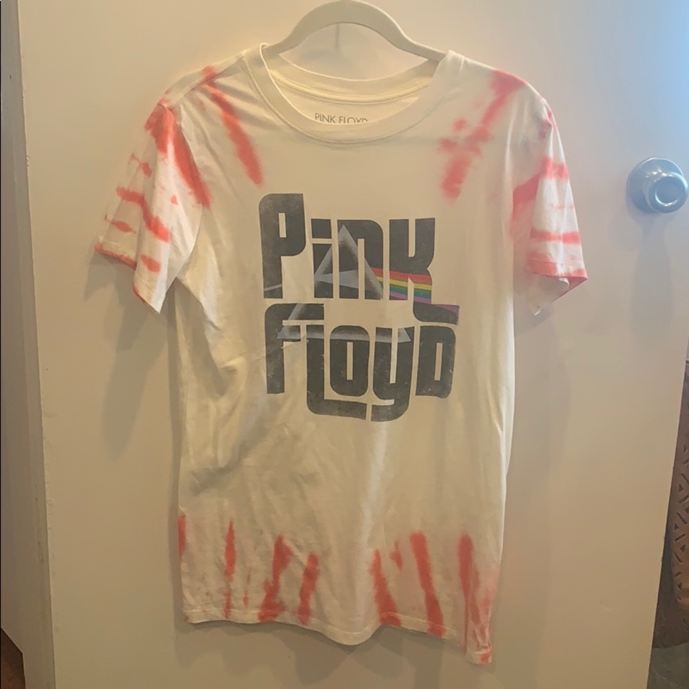 Pink Floyd graphic tee